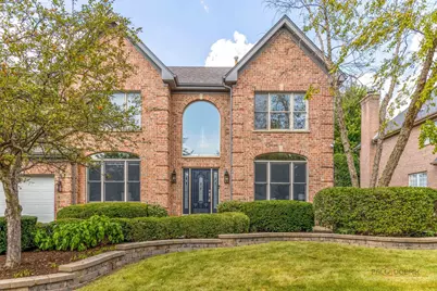 818 W Lukas Avenue, Palatine, IL 60067 - Photo 1