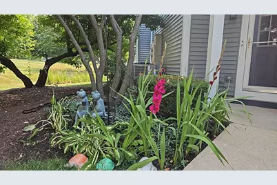 1826 Lucylle Court, Saint Charles, IL 60174 - Photo 4