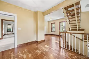 242 N Lincoln St, Batavia, IL 60510 - Photo 10