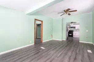 214 Sheridan St, Joliet, IL 60436 - Photo 2