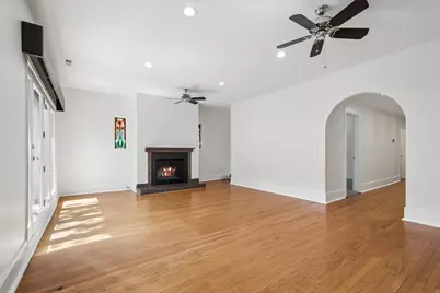 940 W Carmen Avenue #3W, Chicago, IL 60640 - Photo 2