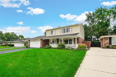 9031 Shady Drive, Hickory Hills, IL 60457 - Photo 2