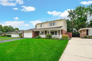 9031 Shady Dr, Hickory Hills, IL 60457 - Photo 2