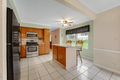 9031 Shady Drive, Hickory Hills, IL 60457 - Photo 6