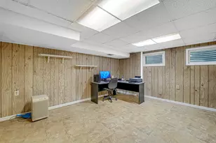 9031 Shady Dr, Hickory Hills, IL 60457 - Photo 20