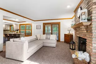 2740 S Forrest Green Dr, Decatur, IL 62521 - Photo 22