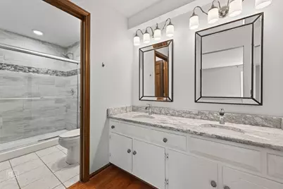 683 Honeysuckle Lane, Naperville, IL 60540 - Photo 8
