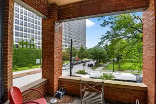 5100 S Hyde Park Blvd, Chicago, IL 60615 - Photo 14