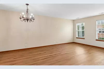 584 Lincoln Station Drive, Oswego, IL 60543 - Photo 16