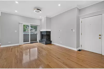 2136 W Evergreen Avenue #1B, Chicago, IL 60622 - Photo 4