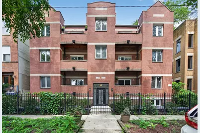 2136 W Evergreen Avenue #1B, Chicago, IL 60622 - Photo 2