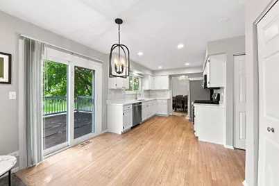 2052 Shady Grove Court, Naperville, IL 60565 - Photo 10