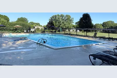 7525 Nantucket Drive #405, Darien, IL 60561 - Photo 12