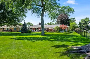 905 River Terrace Dr, Johnsburg, IL 60051 - Photo 48