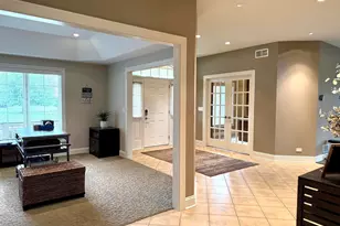 2307 Red Oak Ln, Johnsburg, IL 60051 - Photo 6