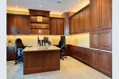 2307 Red Oak Lane, Johnsburg, IL 60051 - Photo 8