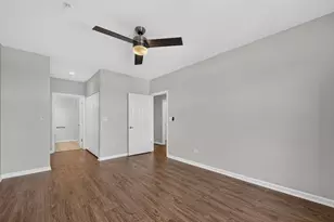 1700 Riverwoods Dr, Melrose Park, IL 60160 - Photo 16