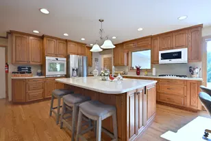 7821 Dorchester Ln, Darien, IL 60561 - Photo 20