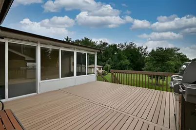 7821 Dorchester Lane, Darien, IL 60561 - Photo 38