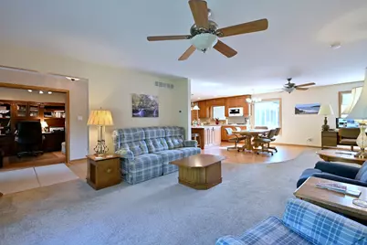 7821 Dorchester Lane, Darien, IL 60561 - Photo 10