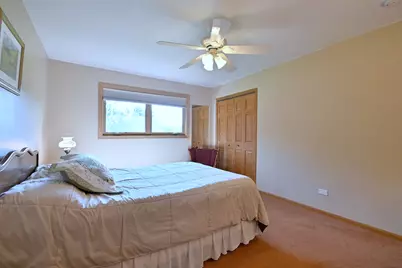 7821 Dorchester Lane, Darien, IL 60561 - Photo 32