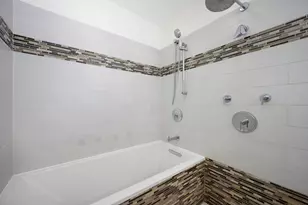 1540 N Greenview Ave, Chicago, IL 60642 - Photo 14