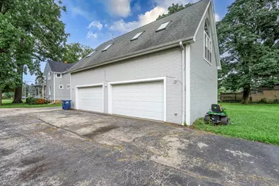 1961 Miner Street, Des Plaines, IL 60016 - Photo 54