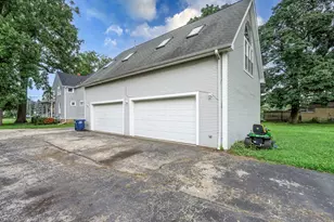 1961 Miner St, Des Plaines, IL 60016 - Photo 54