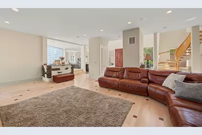 1915 S Washington Avenue, Park Ridge, IL 60068 - Photo 18