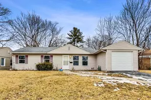 318 Marquette St, Park Forest, IL 60466 - Photo 1