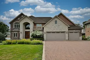 312 Felicia Ct, Bloomingdale, IL 60108 - Photo 1