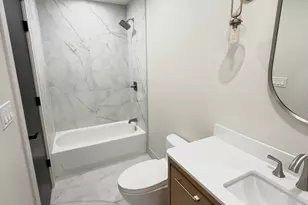 8702 W Bruce Dr W, Niles, IL 60714 - Photo 14