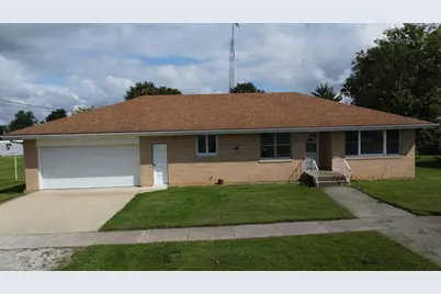201 W Dorion Street, Beaverville, IL 60912 - Photo 2