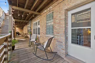 4307 N Troy St, Chicago, IL 60618 - Photo 18