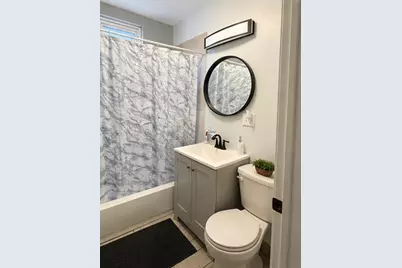 7042 S Elizabeth Street, Chicago, IL 60636 - Photo 2