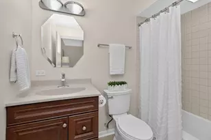 7353 Blackburn Ave, Downers Grove, IL 60516 - Photo 12