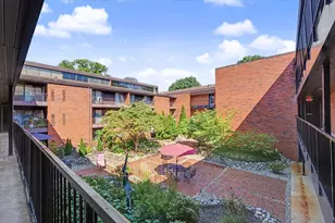 107 N Elm St, Champaign, IL 61820 - Photo 40