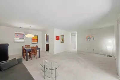 107 N Elm Street #205, Champaign, IL 61820 - Photo 12