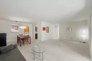 107 N Elm St, Champaign, IL 61820 - Photo 12