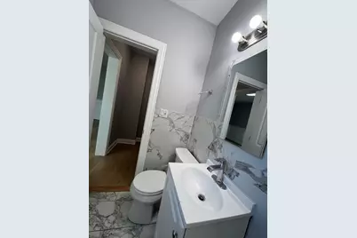4427 N Seeley Avenue #212, Chicago, IL 60625 - Photo 8