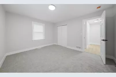 9839 Meade Avenue, Oak Lawn, IL 60453 - Photo 10