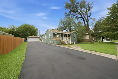 9839 Meade Avenue, Oak Lawn, IL 60453 - Photo 2