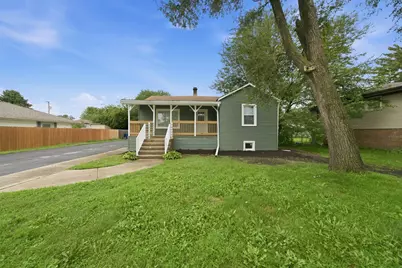 9839 Meade Avenue, Oak Lawn, IL 60453 - Photo 1
