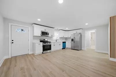 9839 Meade Avenue, Oak Lawn, IL 60453 - Photo 8