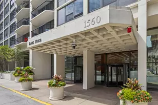 1560 N Sandburg Terrace, Chicago, IL 60610 - Photo 1