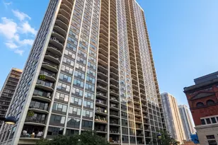 1560 N Sandburg Terrace, Chicago, IL 60610 - Photo 20