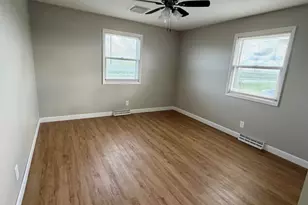 82 N 23rd Rd, Peru, IL 61354 - Photo 24
