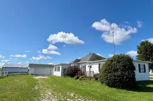 82 N 23rd Rd, Peru, IL 61354 - Photo 28