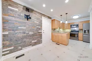 115 Meadowbrook Ln, Lake Bluff, IL 60044 - Photo 22