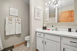524 Parkside Dr, Sycamore, IL 60178 - Photo 14